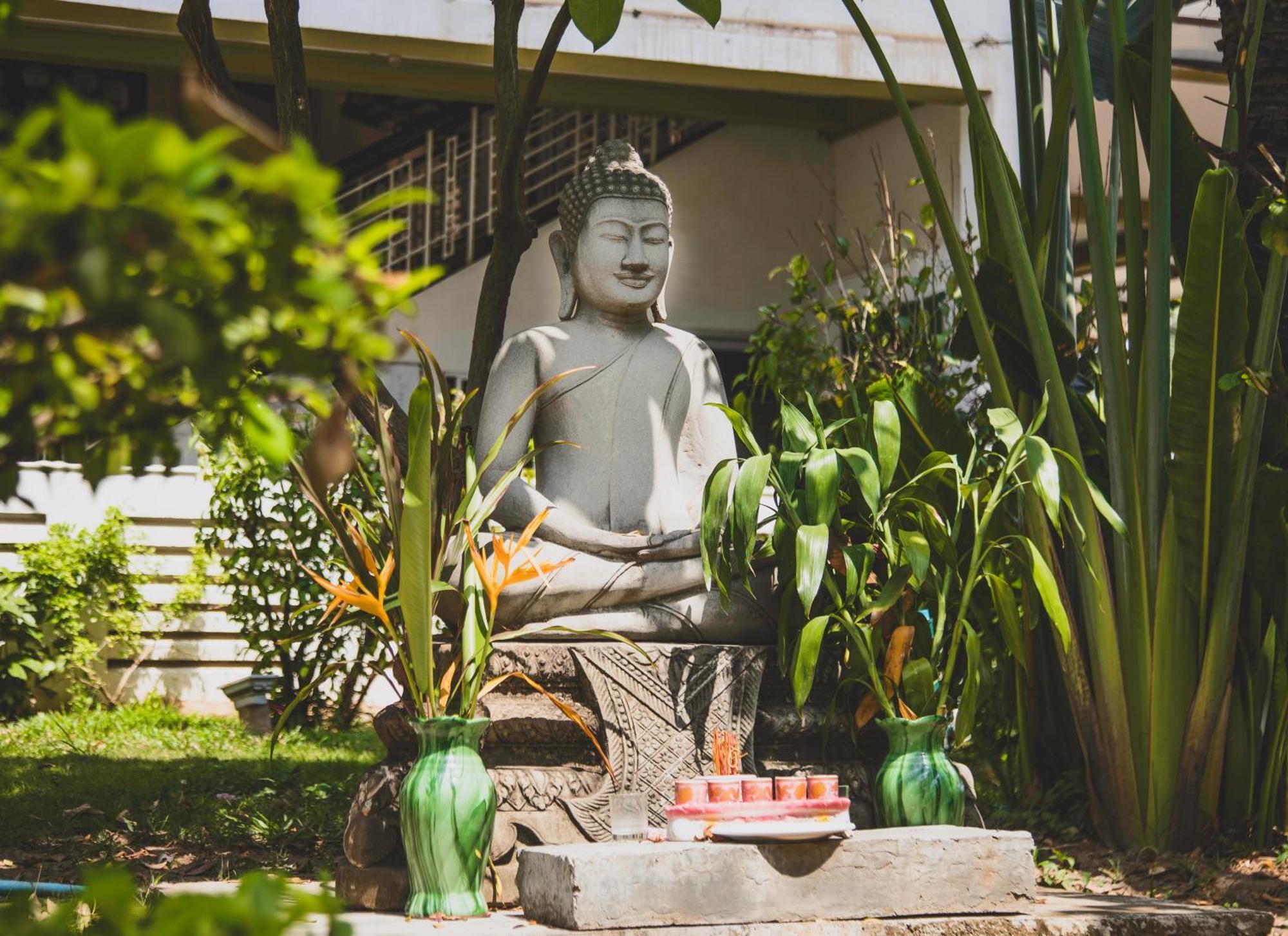 Cambodian Country Club Hotel Phnom Penh Exterior foto